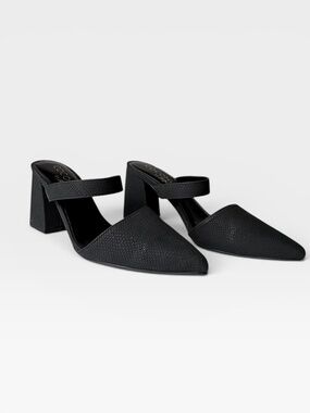 Mattise Exclusive Black Riley Block Mule Strap Pointed Heels Size 10M